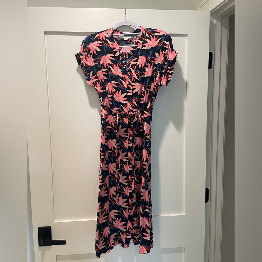 Boden Tropical Flower Print Button-up Midi Dress